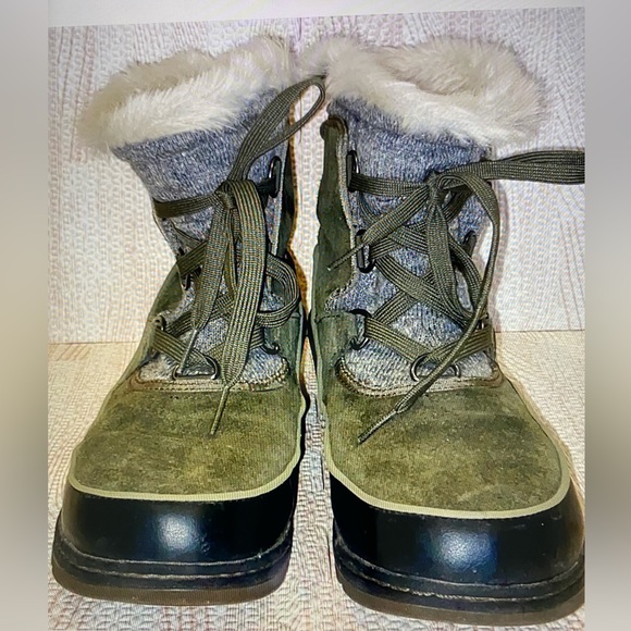 Sorel Women's Olive, Black and Gray Winter Boots - Picture 3 of 11